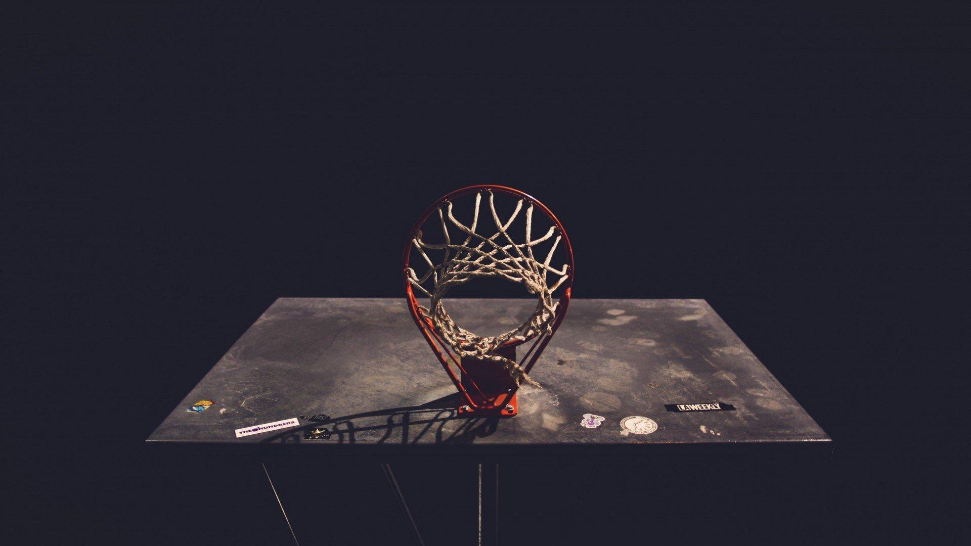 枪手身价风云，萨利巴身价飙升稳固防线，萨卡估值回调引市场热议